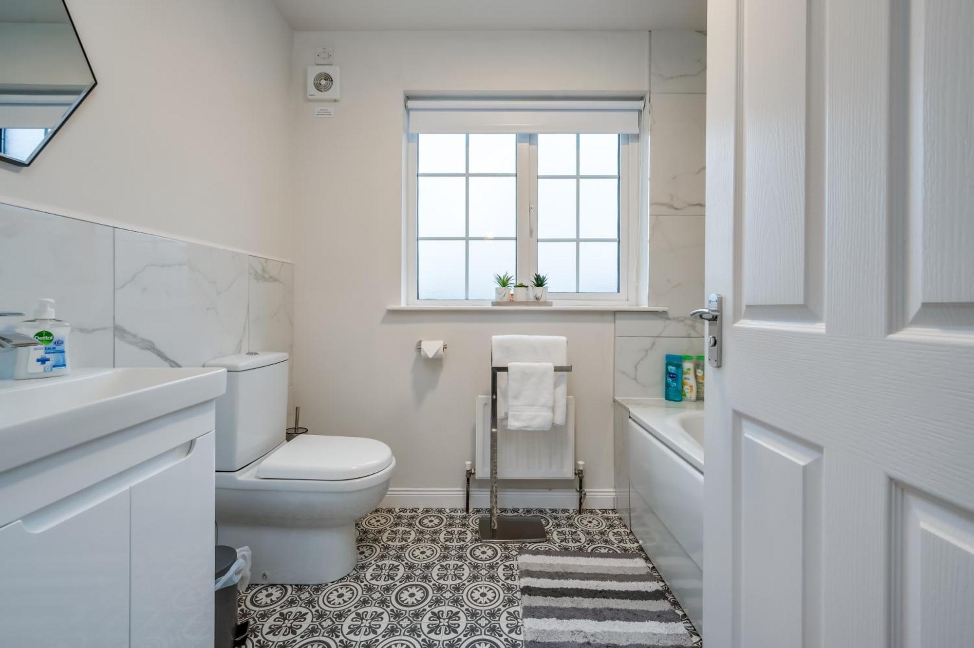 Apartments: Ashley Mews * Belfast